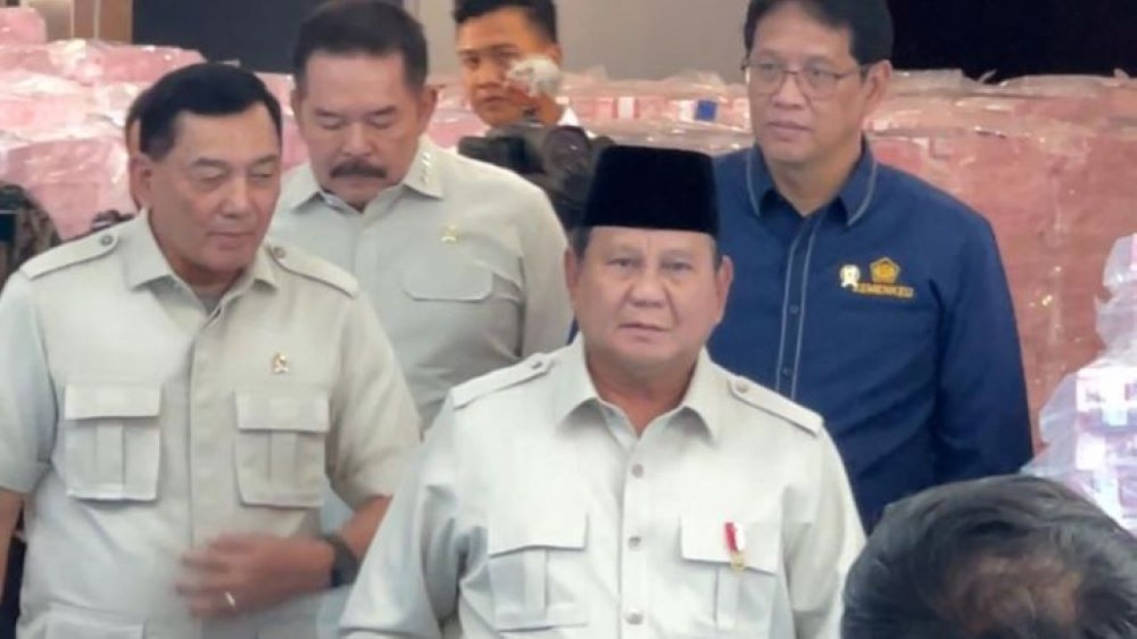 Presiden Prabowo Subianto saat menghadiri acara penyerahan duit Rp6,6 triliun oleh Satgas PKH.