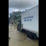 Mobil SPPG Terobos Banjir-1768440184