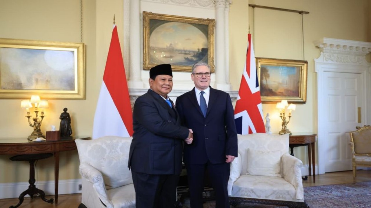Presiden Prabowo Subianto mengunjungi kantor Perdana Menteri (PM) Inggris Keir Starmer di 10 Downing Street, London, Selasa (20/1/2026). (Foto: Dok/Istimewa)