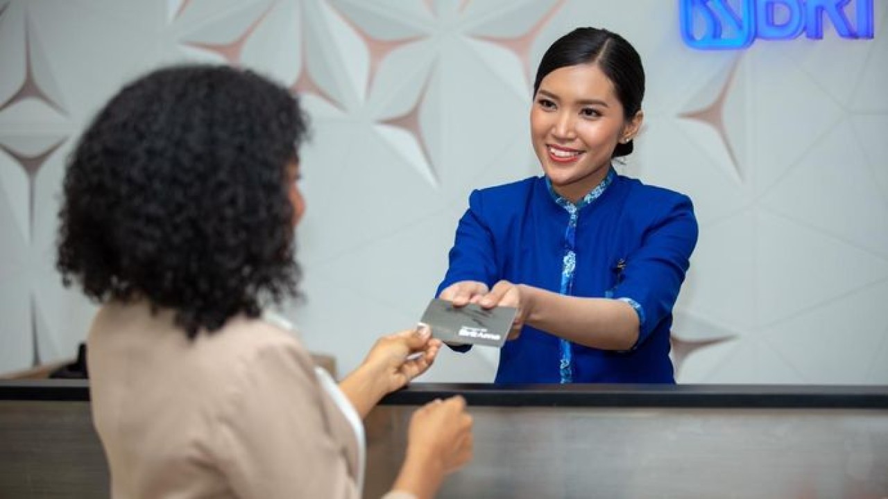BRI memastikan kesiapan layanan perbankan selama libur Idulfitri 1447 H dengan membuka sejumlah kantor cabang serta mengoptimalkan kanal digital guna memenuhi kebutuhan transaksi nasabah selama Lebaran 2026. (Istimewa)