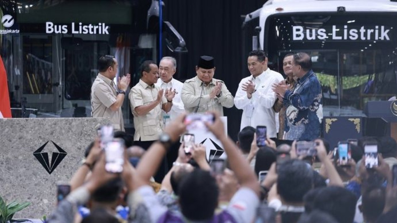 Presiden RI Prabowo Subianto menegaskan motivasi besar Indonesia dalam industri kendaraan listrik. (Bakom)