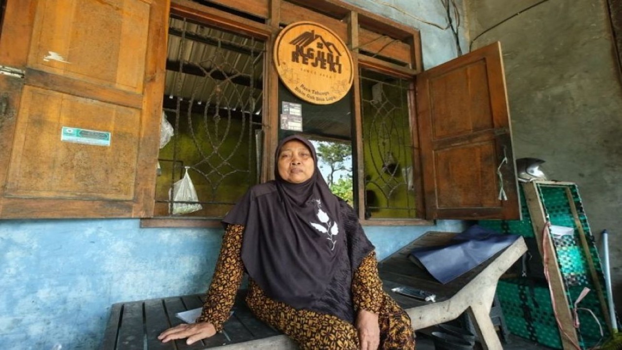 Usaha tahu milik Sukinem bernama "Ngudi Rejeki". (Foto: Dok/Istimewa/Bakom RI)