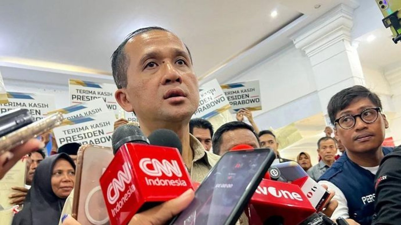 Menteri Transmigrasi (Mentrans) Muhammad Iftitah Sulaiman Suryanagara (Antara)