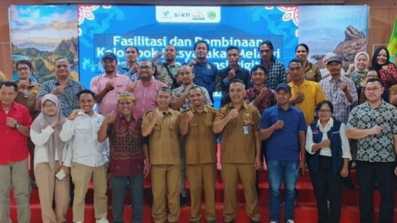 BAKTI Komdigi Perkuat Literasi Digital Masyarakat Manggarai Barat, Kenalkan Keamanan Siber hingga Pemanfaatan BTS (BAKTI)