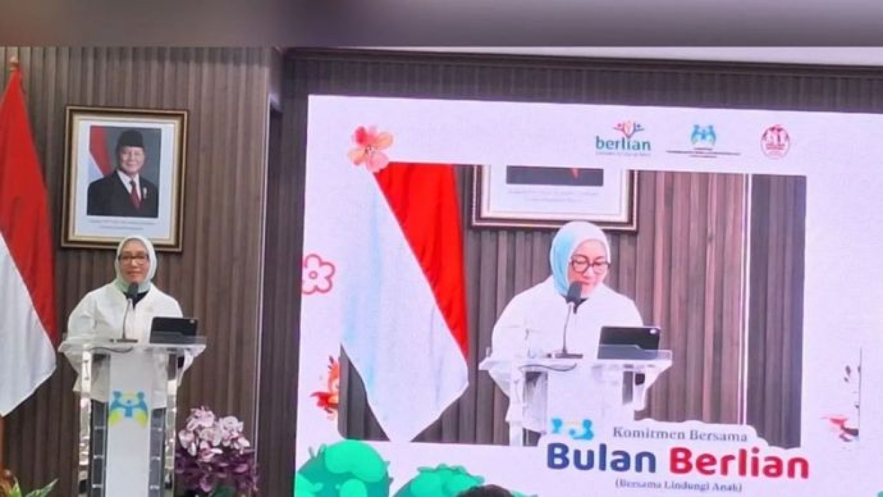Menteri Pemberdayaan Perempuan dan Perlindungan Anak Arifah Fauzi dalam acara peluncuran Kampanye Bersama Lindungi Anak (Berlian) di Jakarta, Senin, 6 Juli 2026. (Antara)