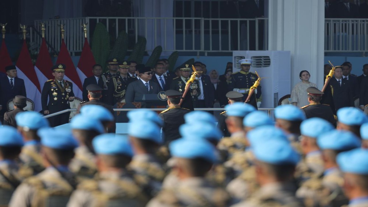 Presiden Prabowo Subianto memimpin Upacara Hari Bhayangkara ke-80 di Satlat Brimob Cikeas, Bogor, Rabu, 1 Juli 2026. (Foto: Dok/Istimewa/Bakom RI)