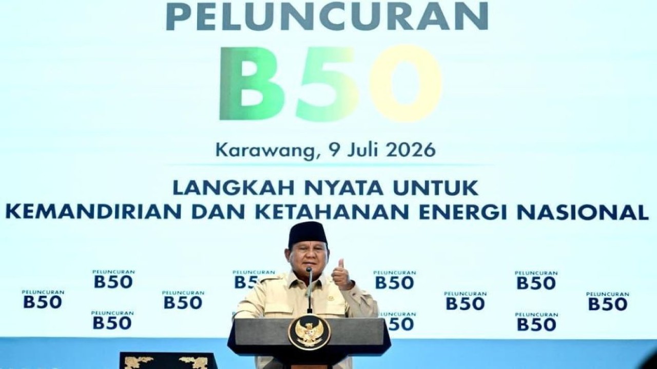 Presiden Prabowo Subianto saat meluncurkan Biodiesel B50 bertajuk "Langkah Nyata untuk Kemandirian dan Ketahanan Energi Nasional" di Rest Area KM 57, Kabupaten Karawang, Jawa Barat, pada Kamis (9/7/2026). (Foto: BPMI Setpres)