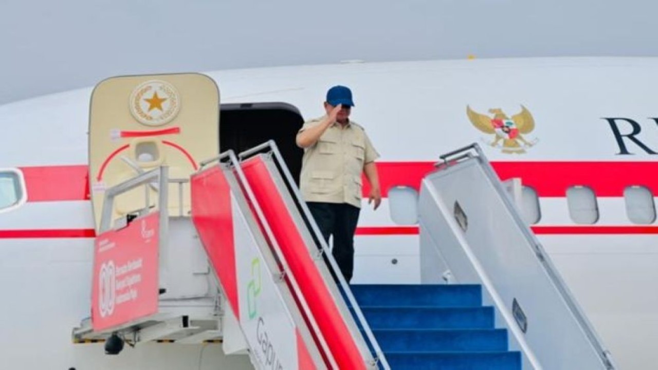 Presiden Prabowo Subianto bertolak menuju Provinsi Jawa Timur dalam rangka kunjungan kerja pada Jumat, 17 Juli 2026. (Foto: Sekretariat Presiden)