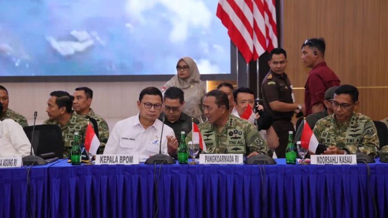 Kepala BPOM Taruna Ikrar hadiri pemusnahan 1,3 ton ketamin di Batam. (Istimewa)