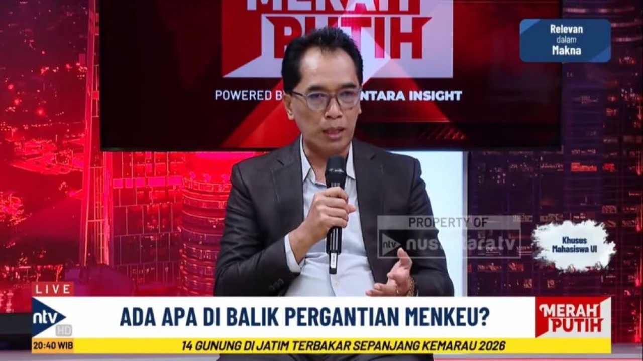 Pengamat Ekonomi Ibrahim Assuaibi dalam program MERAH PUTIH di Nusantara TV