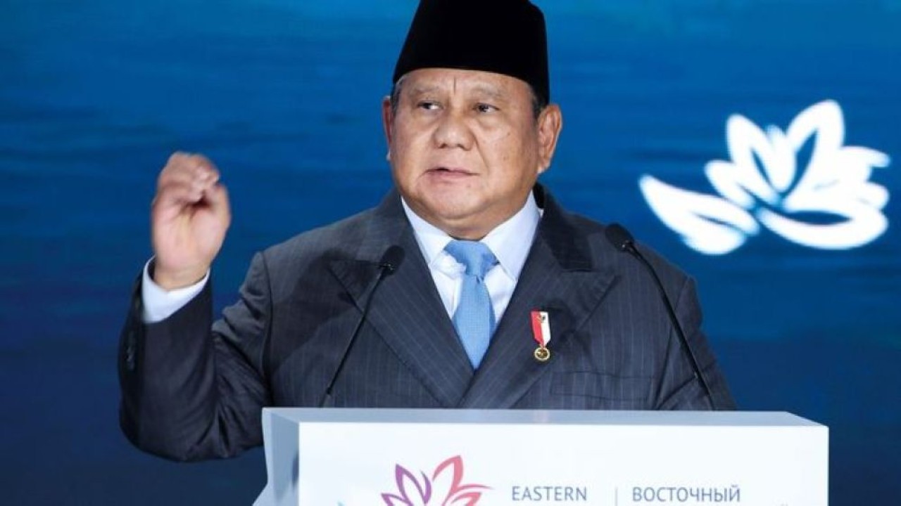 Presiden Prabowo Subianto menyampaikan pidato pada Forum Ekonomi Timur (EEF) ke-11 di Vladivostok, Rusia, Kamis (3/9/2026). (Foto: Istimewa)