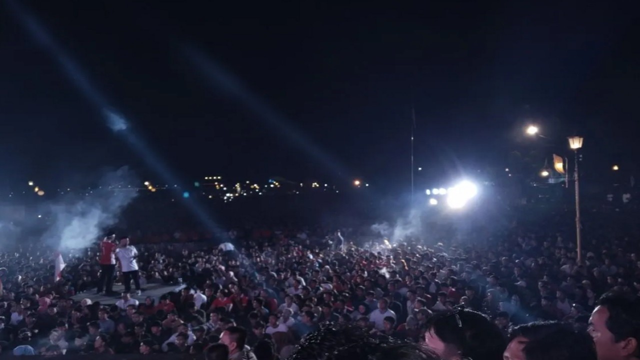 Nobar di Benteng Kuto, Palembang, Senin (29/4/2024). (Antara)